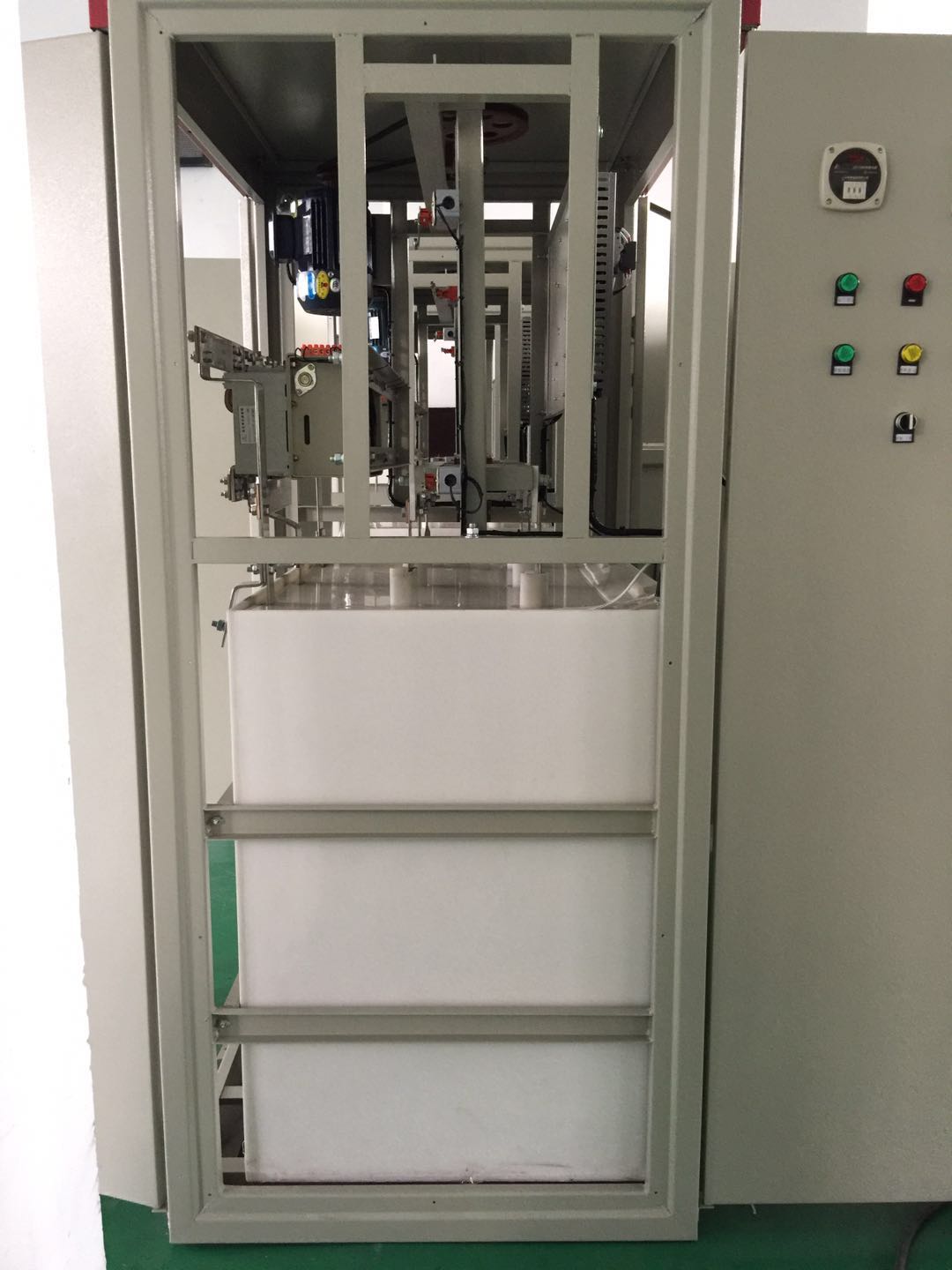 TYQ3系列高壓籠型電機(jī)液體電阻啟動柜 介紹