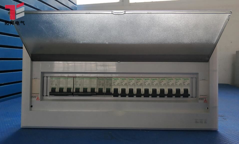 清遠 PZ30戶內(nèi)配電箱